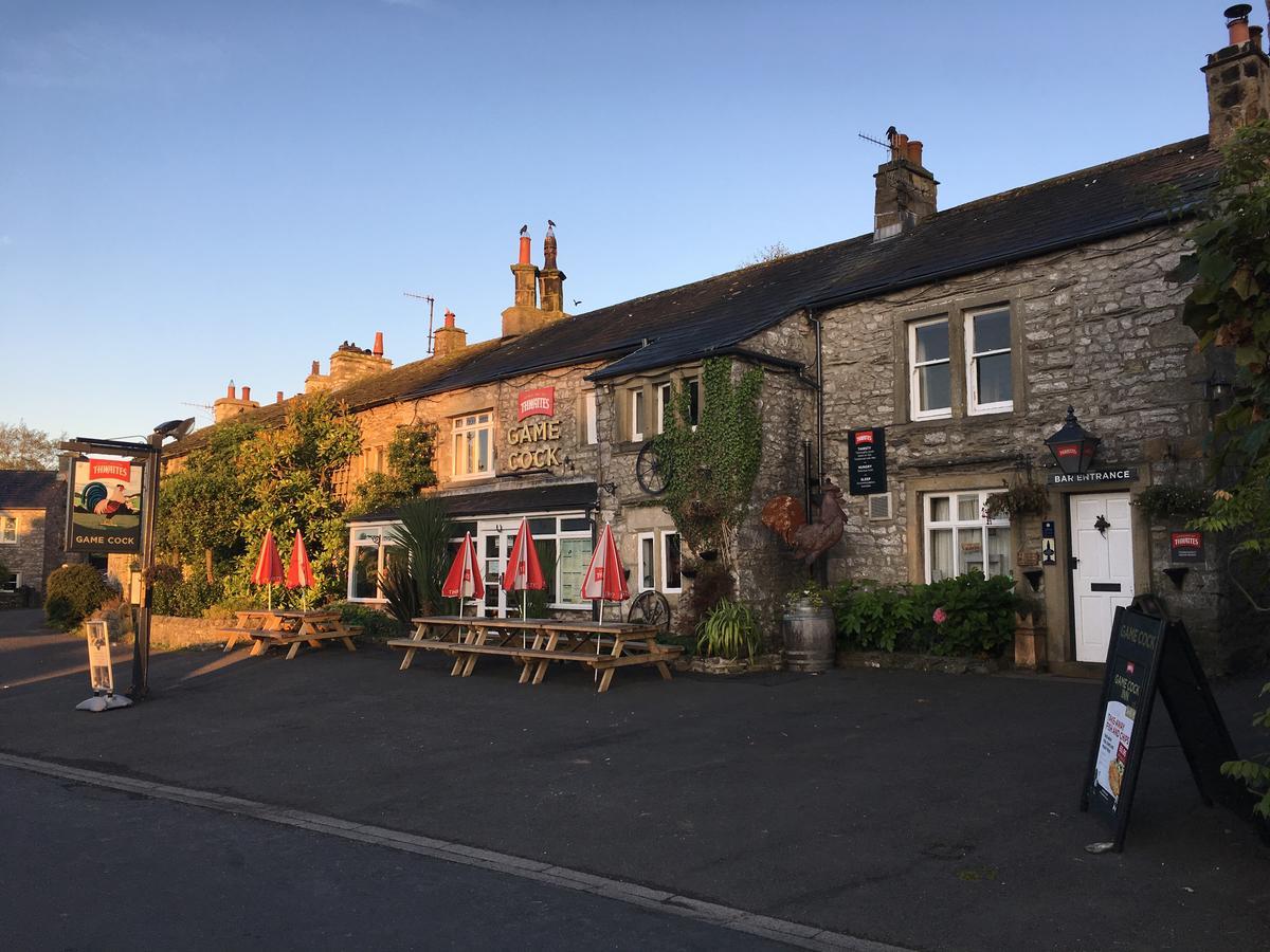The Game Cock Inn Austwick Extérieur photo